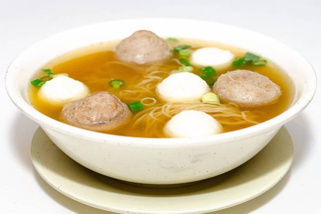163. Beef Ball and Fish Ball with Noodle in Soup 雙丸湯麵